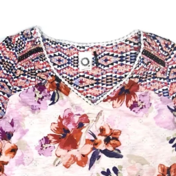 Akemi + Kin Anthropologie (X Sm) Top  Mixed Print - Picture 2 of 6